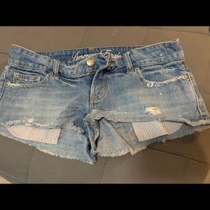 Distressed jean Shorts